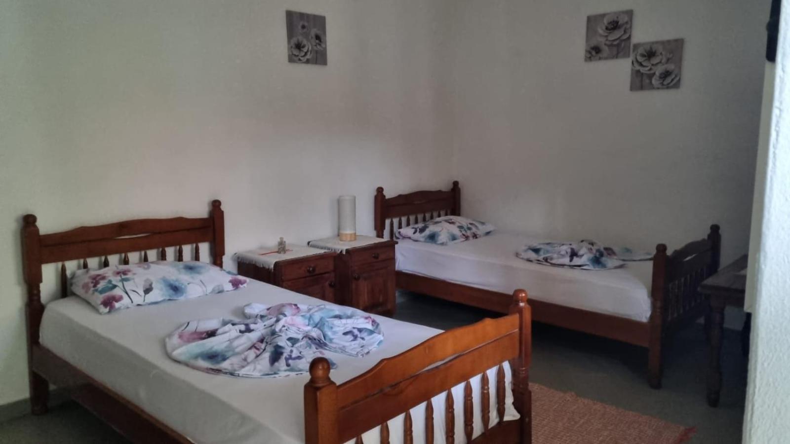 Bujtina Te Grima Hotel เธทธ์ ภายนอก รูปภาพ