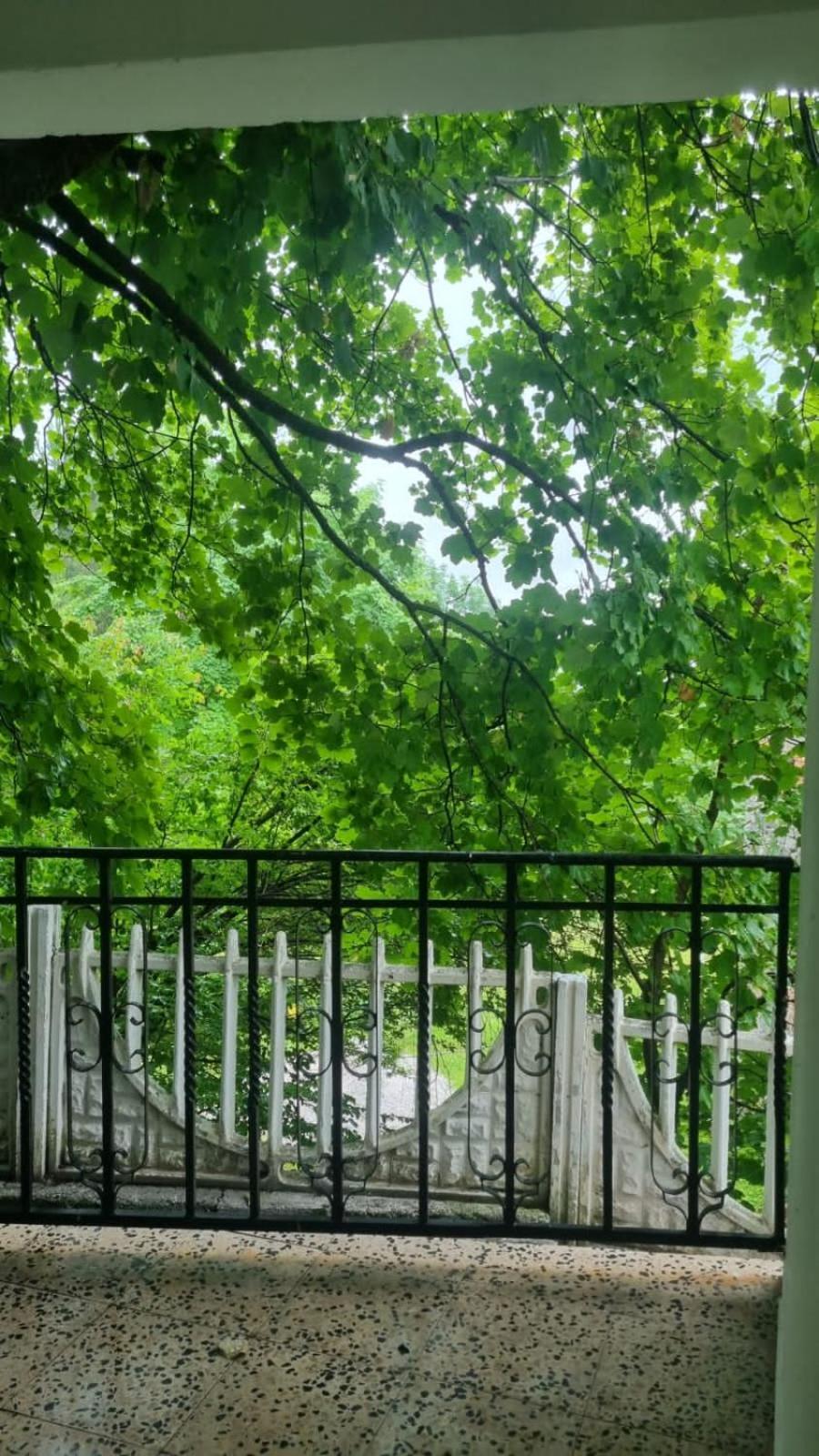 Bujtina Te Grima Hotel เธทธ์ ภายนอก รูปภาพ